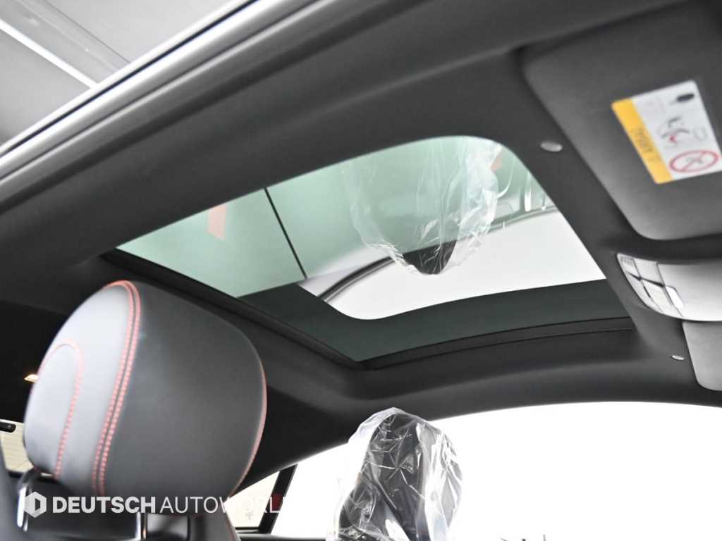 Mercedes-Benz E-Class — photo 18