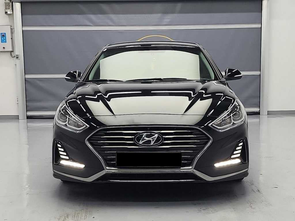 Hyundai Sonata — photo 02