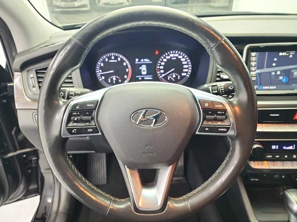 Hyundai Sonata — photo 08