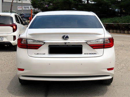 Lexus ES — photo 04