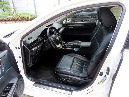 Lexus ES — photo 05