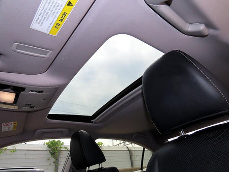 Lexus ES — photo 18