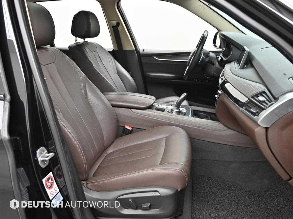 BMW X5 — photo 10