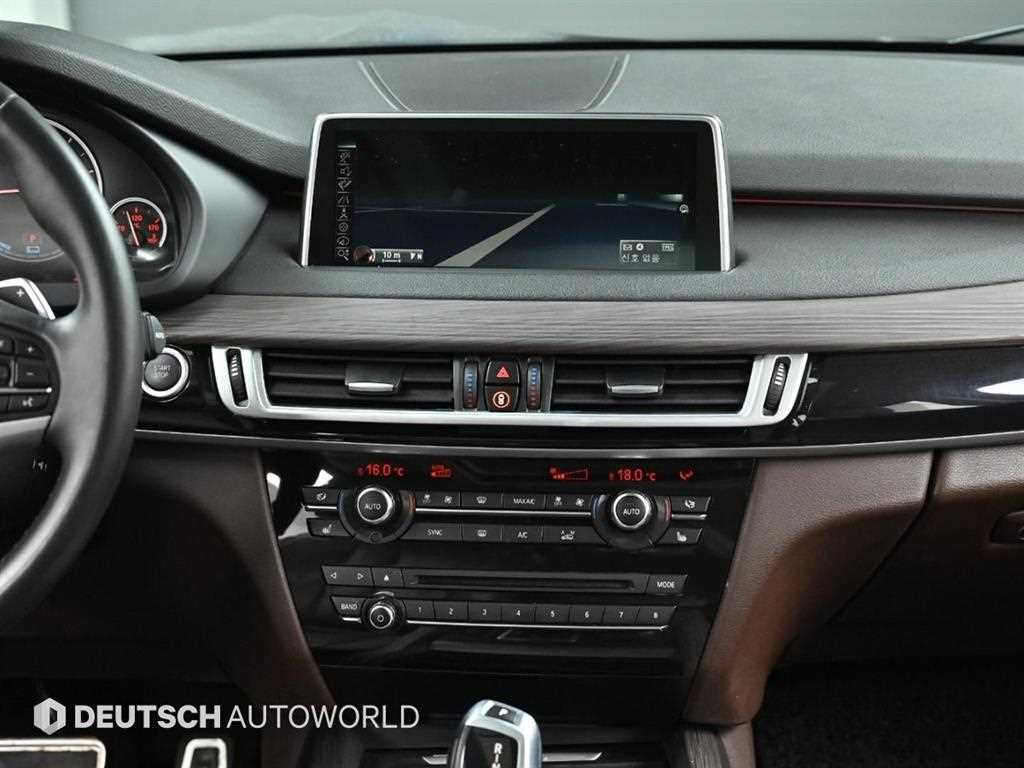 BMW X5 — photo 13