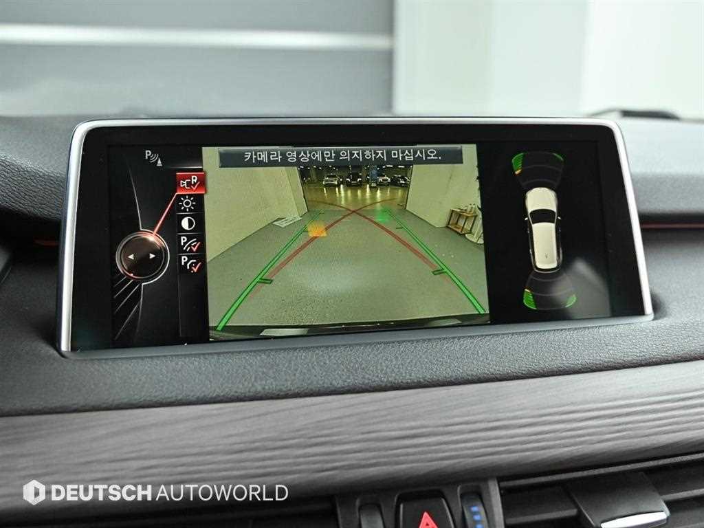 BMW X5 — photo 14