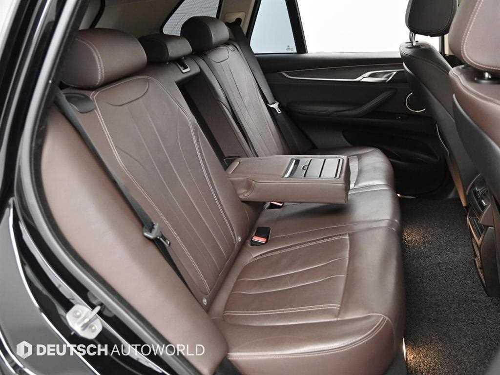 BMW X5 — photo 20