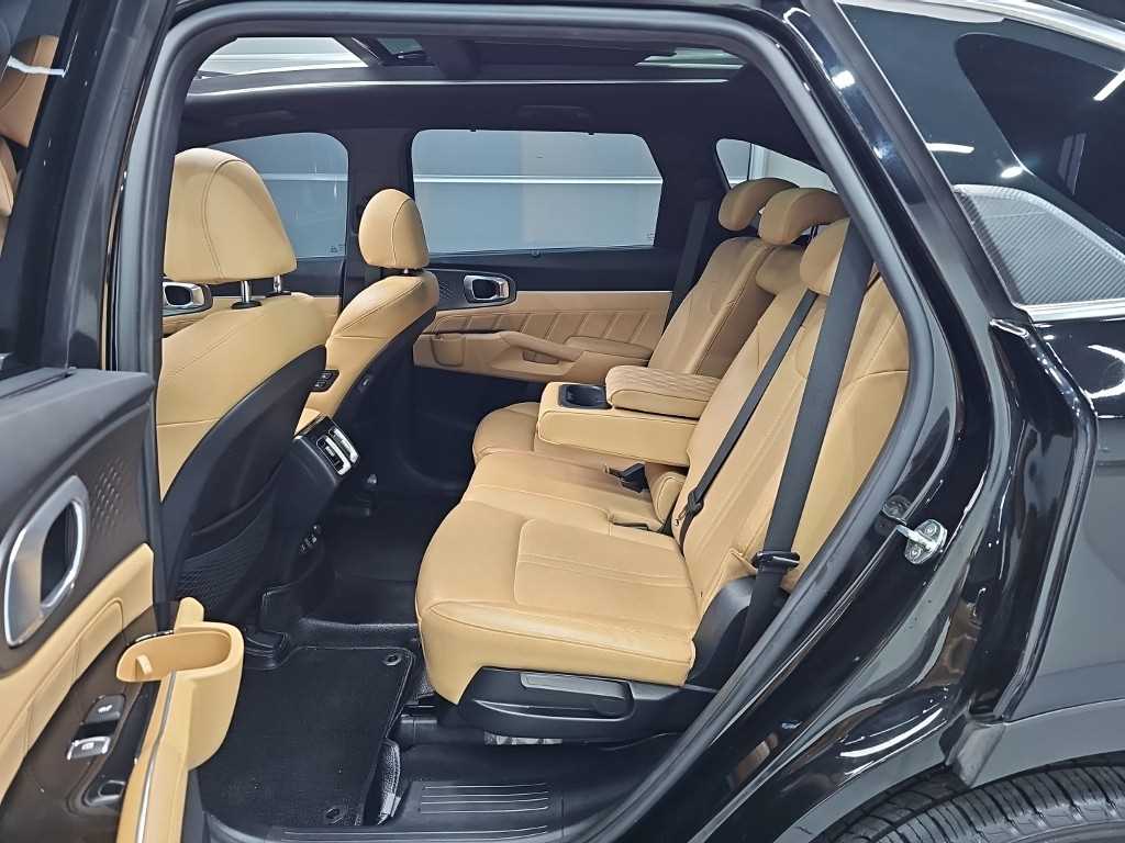 Kia Sorento — photo 12