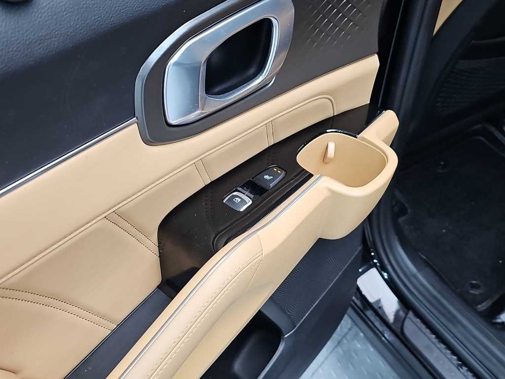 Kia Sorento — photo 13