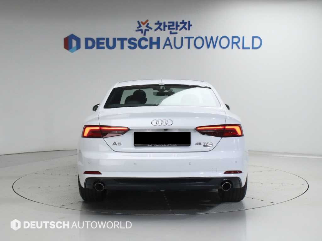 Audi A5 — photo 04