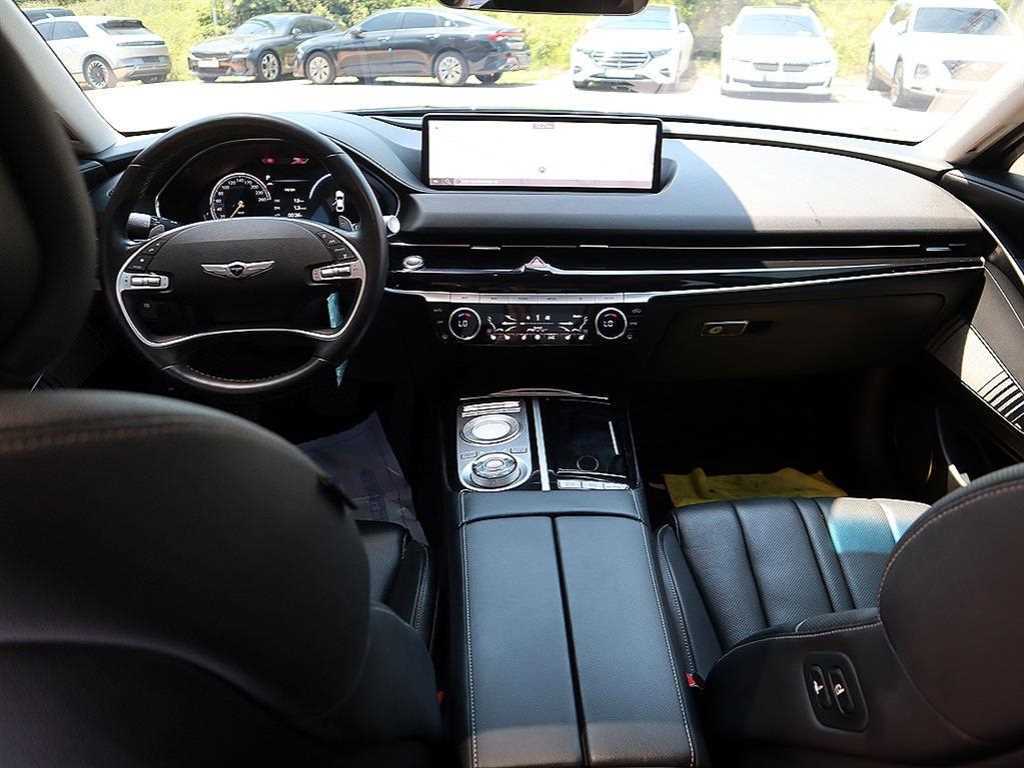 Genesis G80 — photo 17