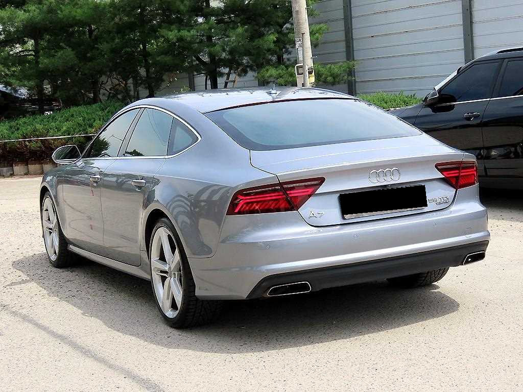 Audi A7 — photo 03