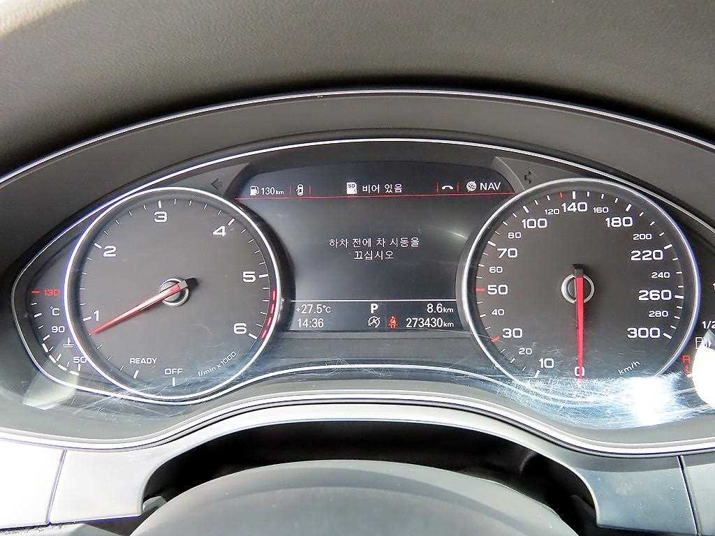 Audi A7 — photo 09