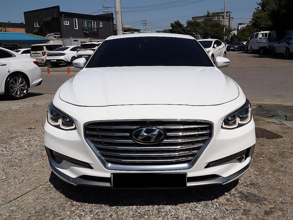 Hyundai Grandeur — photo 01
