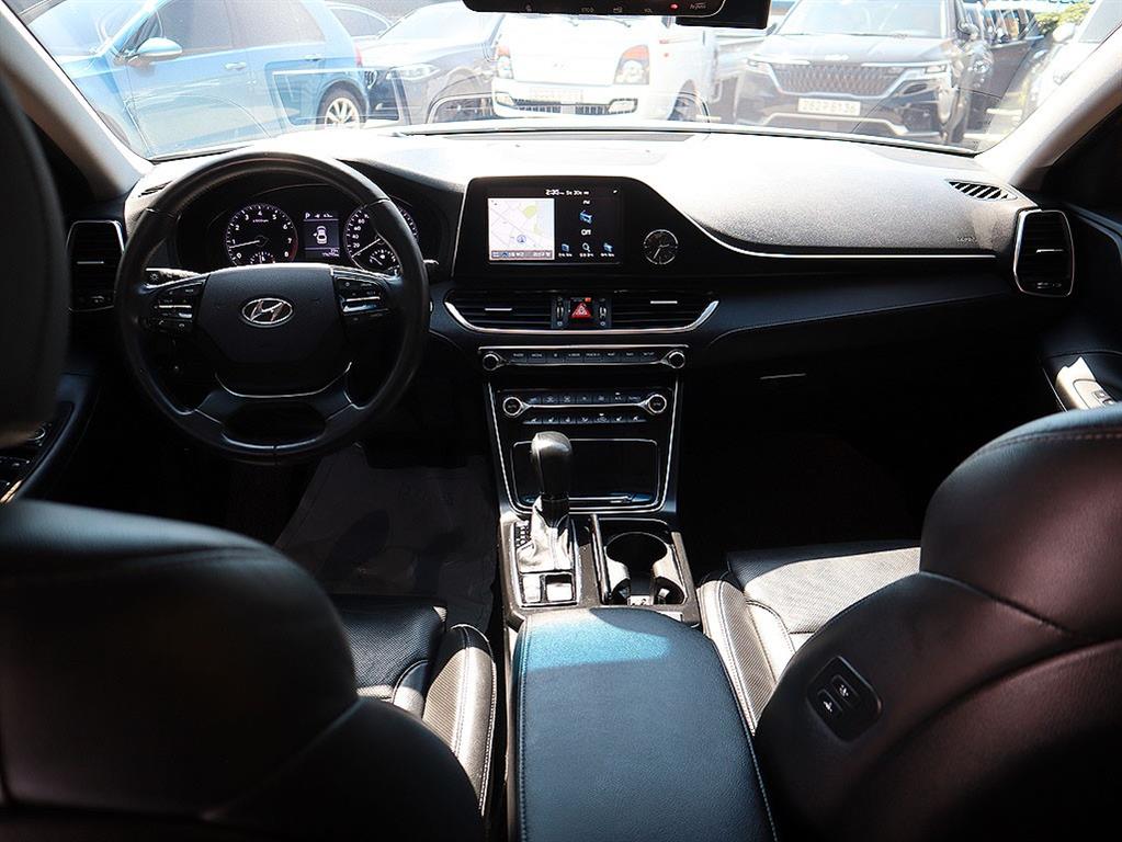 Hyundai Grandeur — photo 05