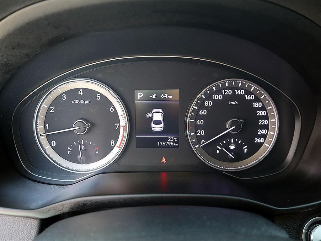 Hyundai Grandeur — photo 09