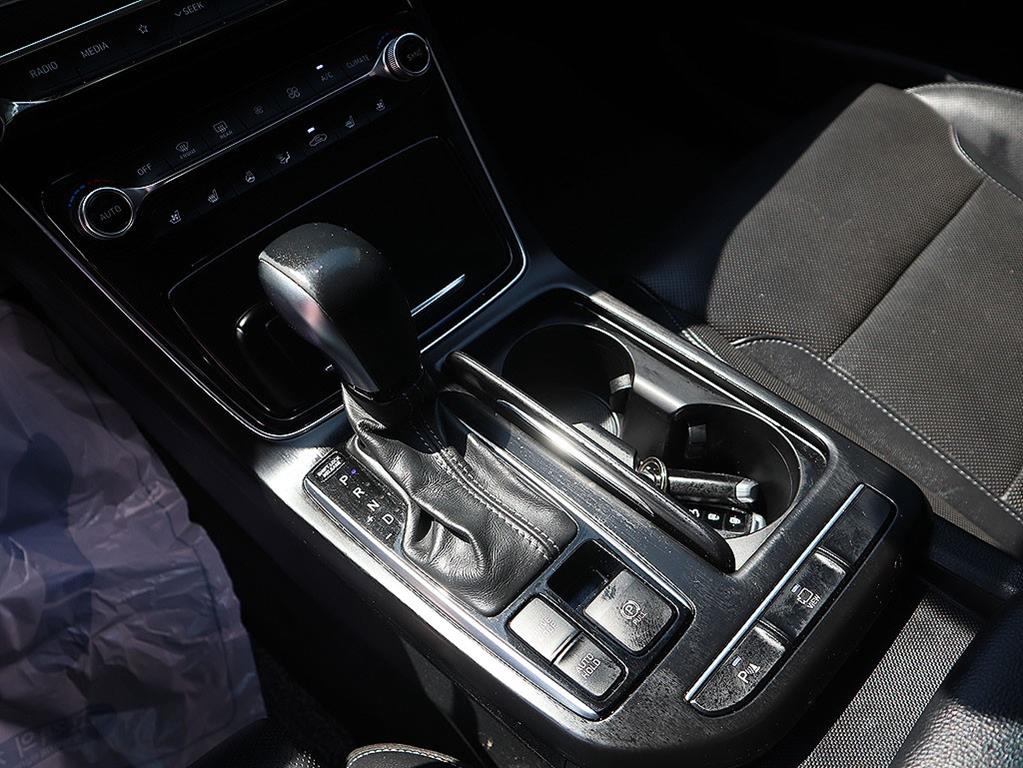 Hyundai Grandeur — photo 12