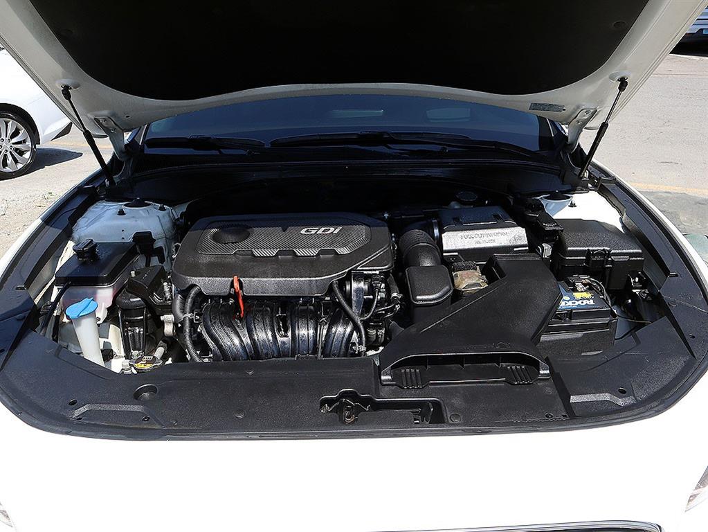 Hyundai Grandeur — photo 19