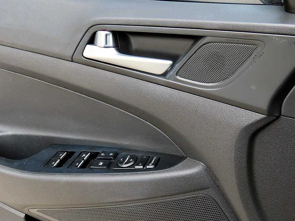 Hyundai Tucson — photo 11