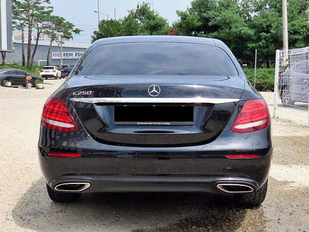 Mercedes-Benz E-Class — photo 04