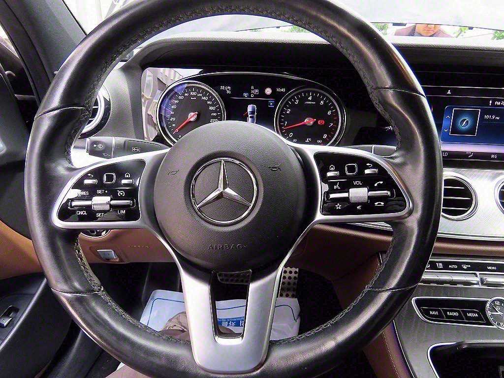 Mercedes-Benz E-Class — photo 08