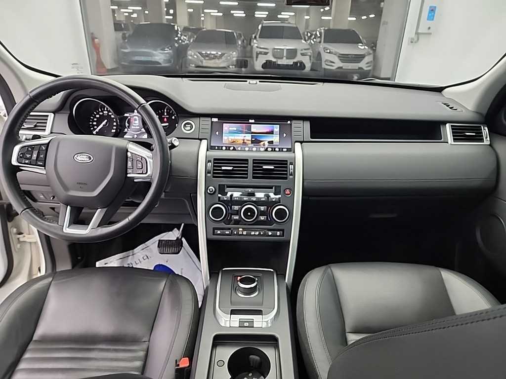 Land Rover Discovery Sport — photo 07