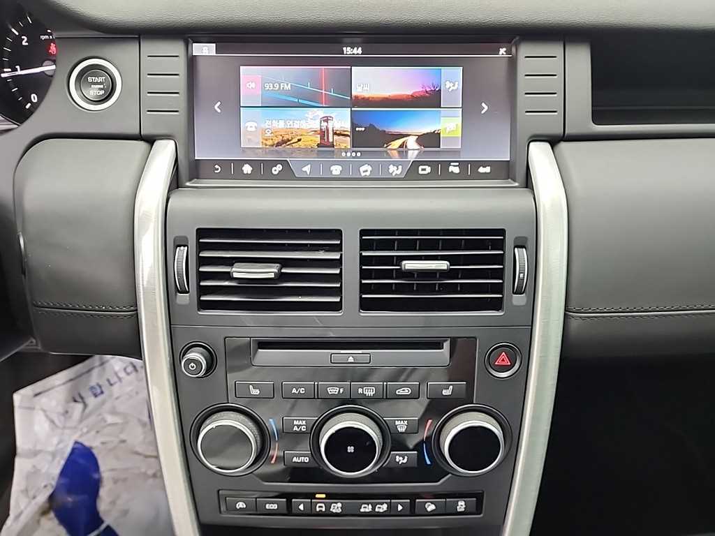 Land Rover Discovery Sport — photo 10