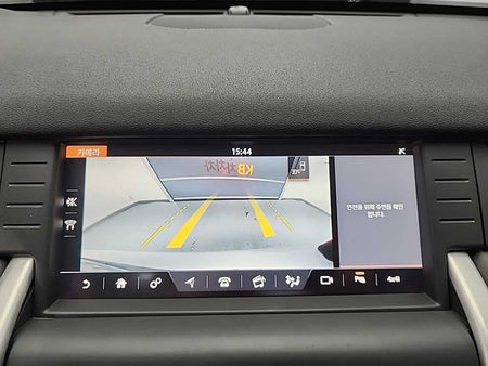 Land Rover Discovery Sport — photo 15