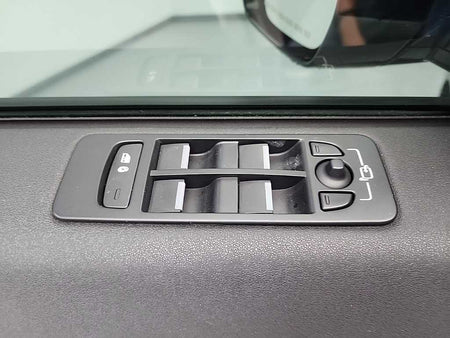 Land Rover Discovery Sport — photo 16