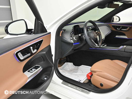 Mercedes-Benz E-Class — photo 11