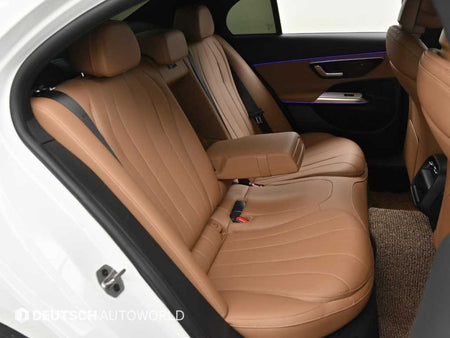 Mercedes-Benz E-Class — photo 12