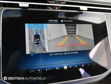 Mercedes-Benz E-Class — photo 15