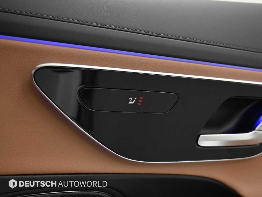 Mercedes-Benz E-Class — photo 16