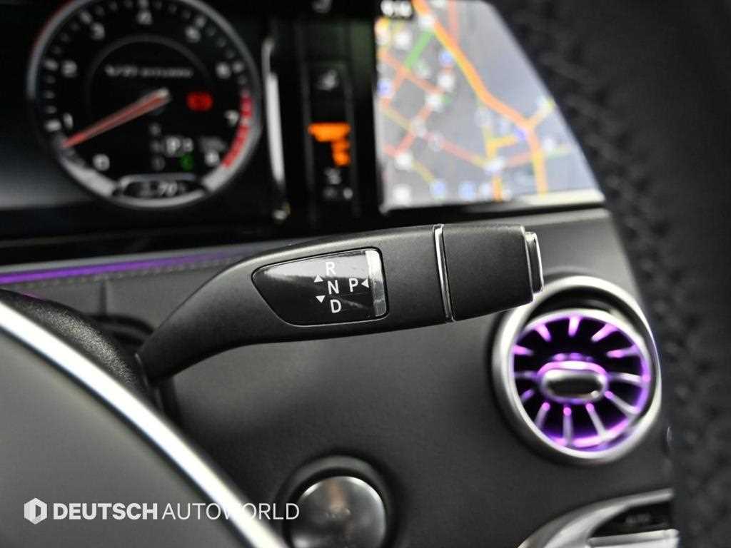 Mercedes-Benz S-Class — photo 09