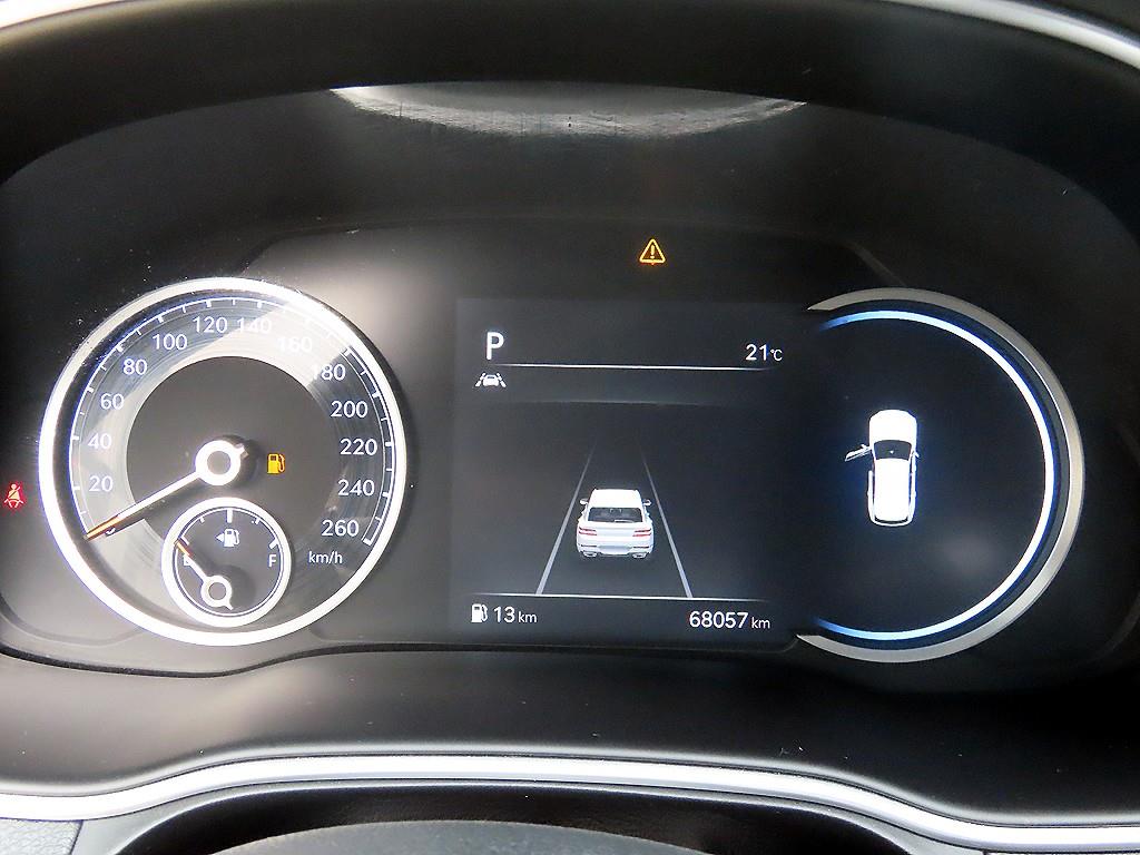 Genesis GV80 — photo 09