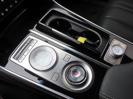 Genesis GV80 — photo 11