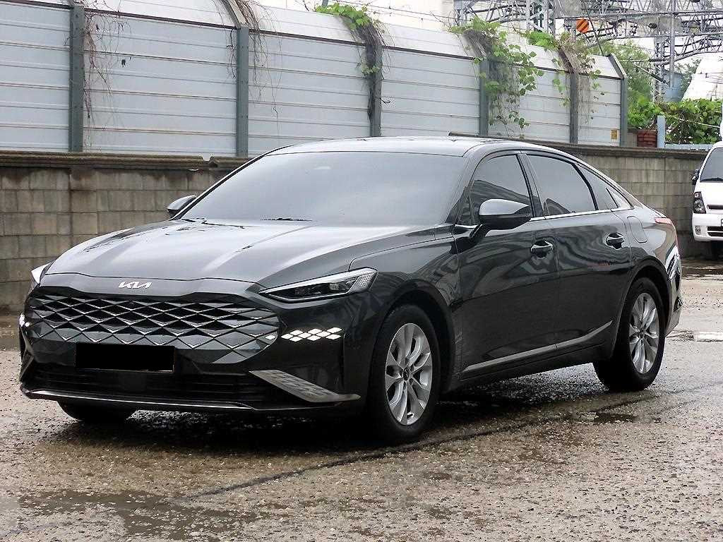 Kia K8 — photo 02