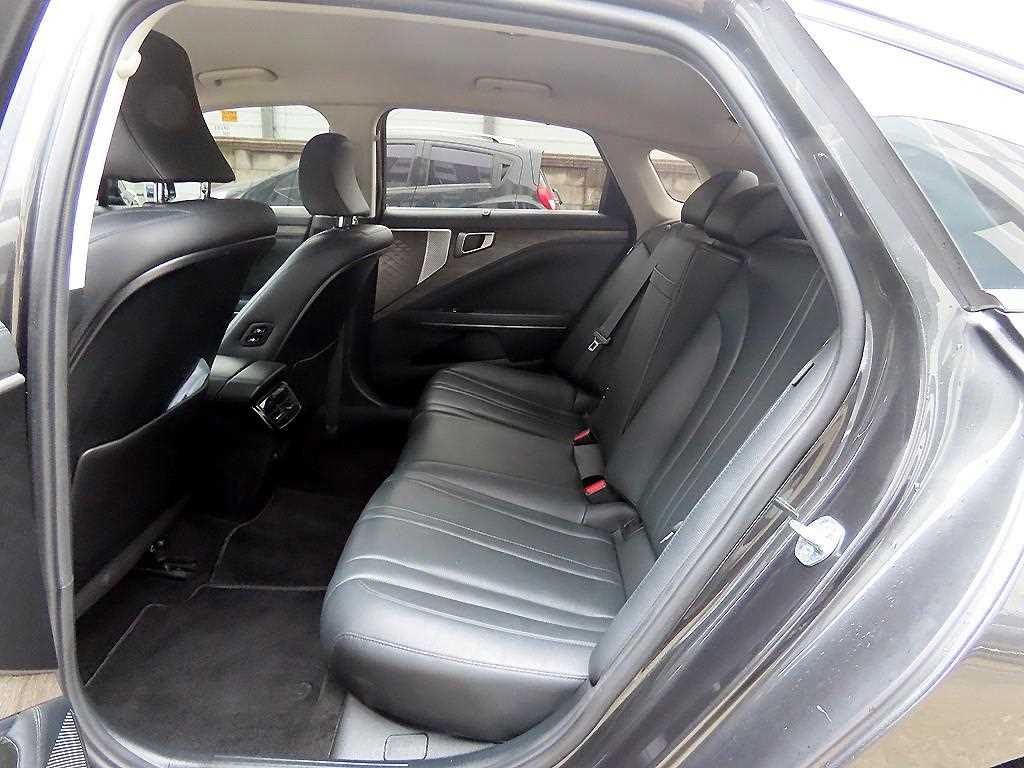 Kia K8 — photo 06