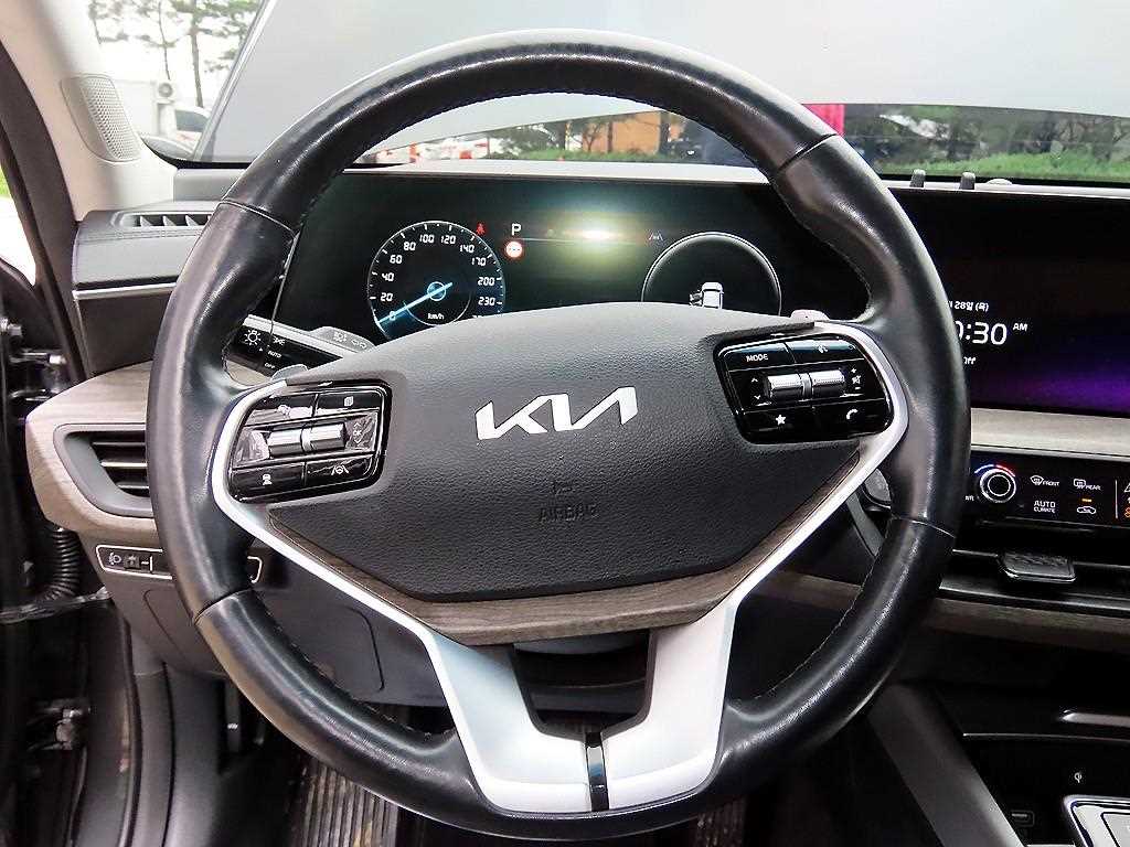 Kia K8 — photo 08