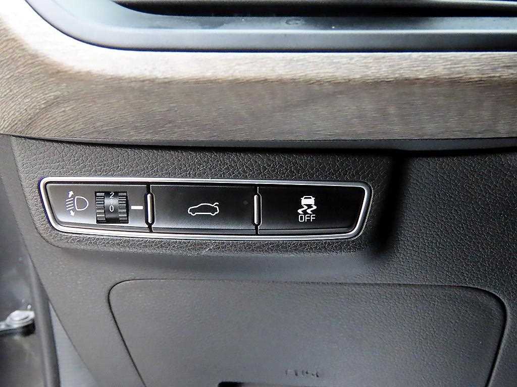 Kia K8 — photo 12