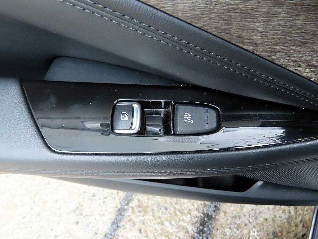 Kia K8 — photo 16