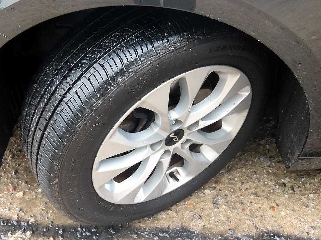 Kia K8 — photo 20