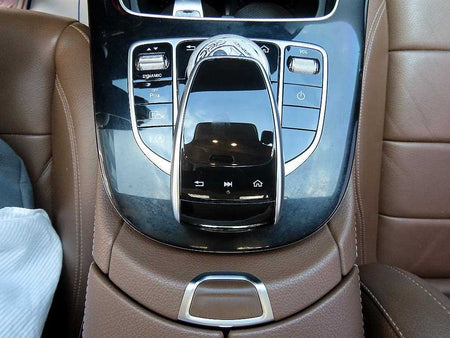 Mercedes-Benz E-Class — photo 13