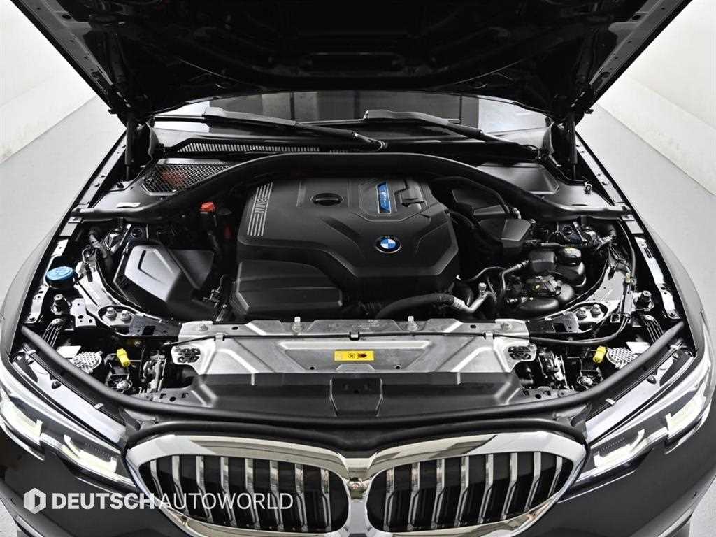 BMW 3-Series — photo 06