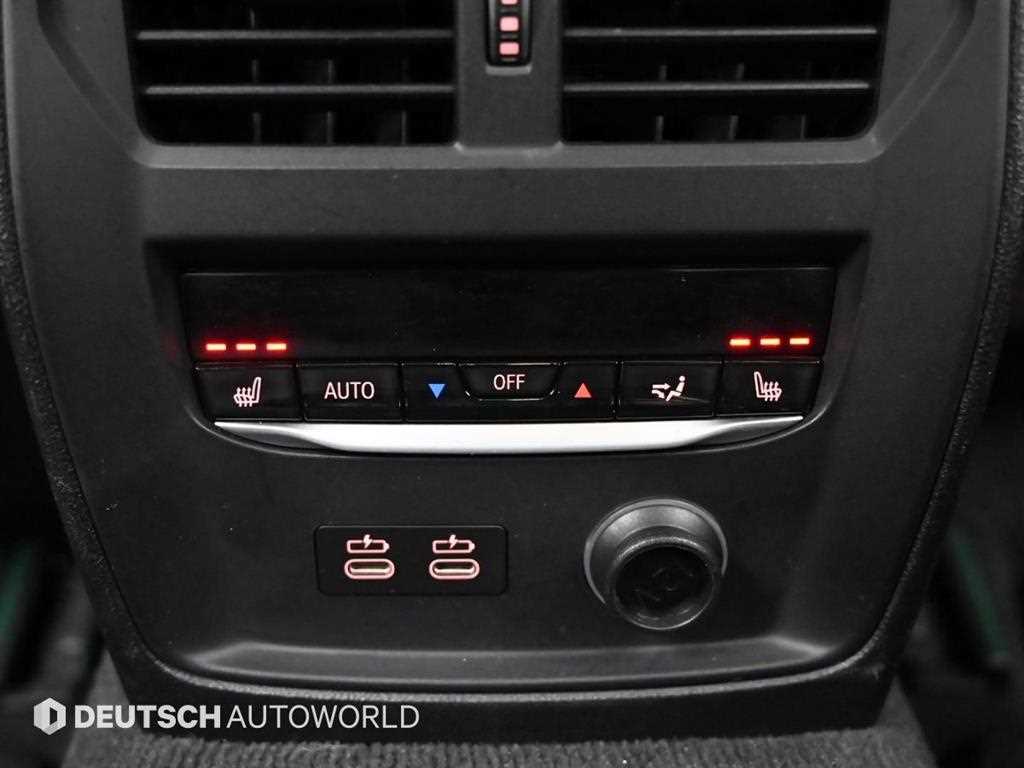 BMW 3-Series — photo 16