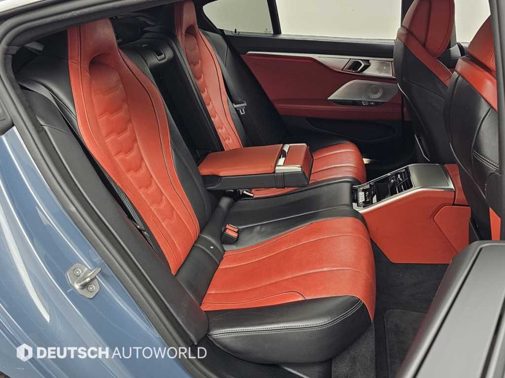 BMW 8-Series — photo 12