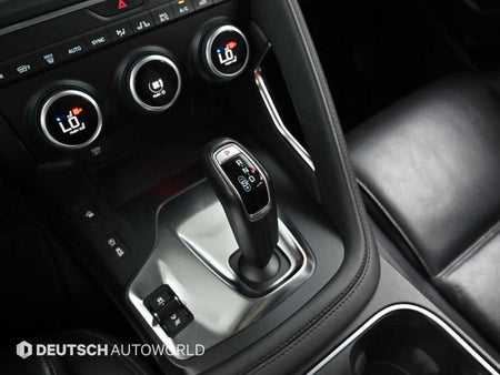 Jaguar E-PACE — photo 09