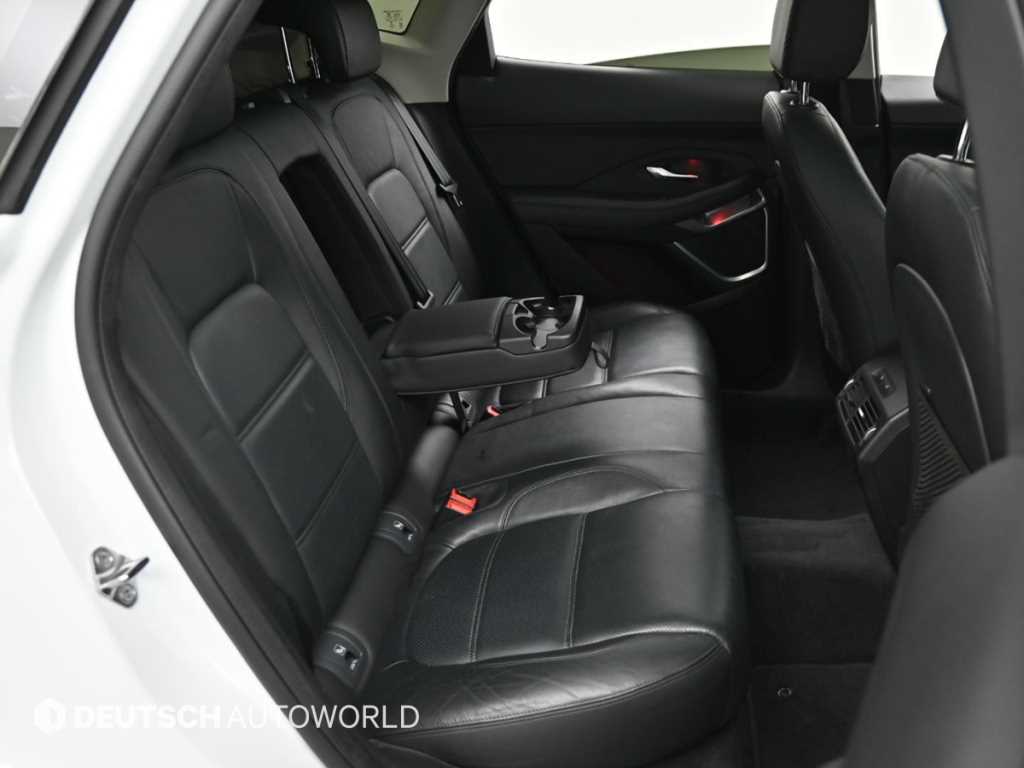 Jaguar E-PACE — photo 12