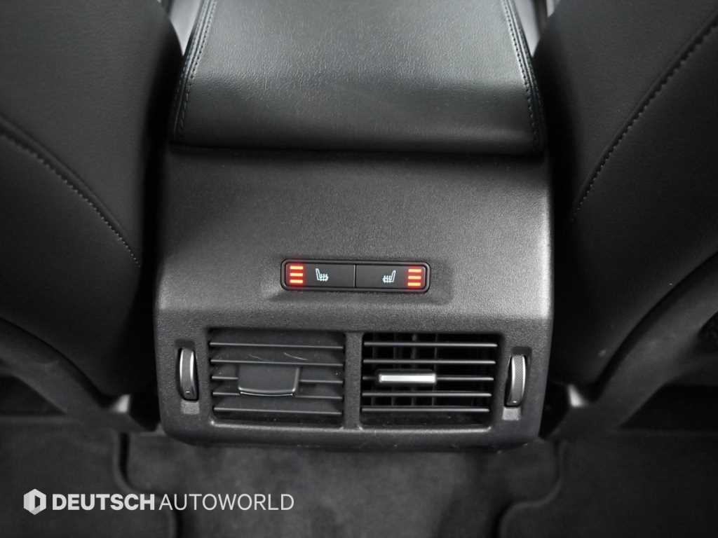 Jaguar E-PACE — photo 16