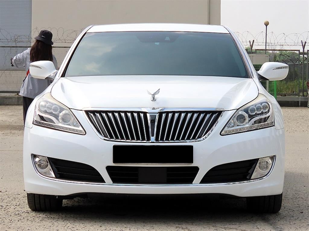 Hyundai Equus — photo 01