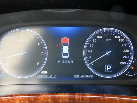 Hyundai Equus — photo 09